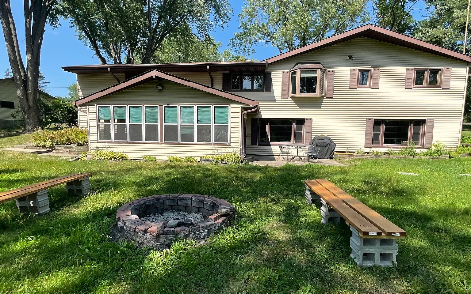 3 bed, 2864 sqft, $2,695 — Photo 3