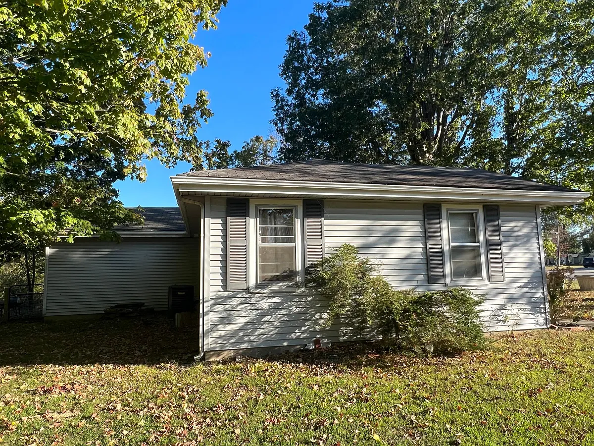 Building Photo - 5098 Mammoth Cave Rd