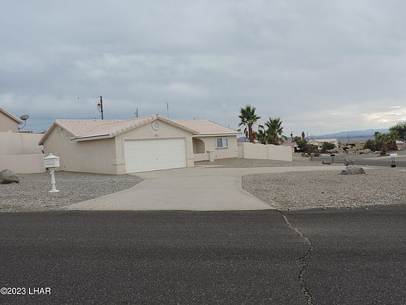 2nd image of 837 Canyon Dr