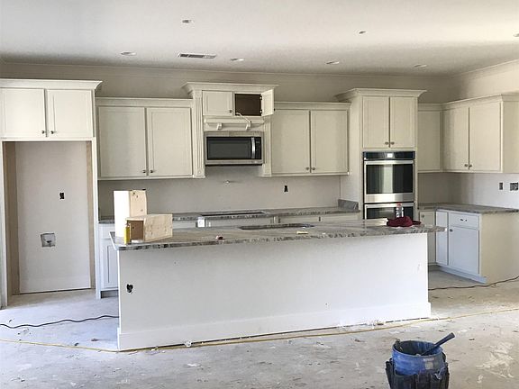 3rd image of 336 S Chinkapin Dr Lot 13