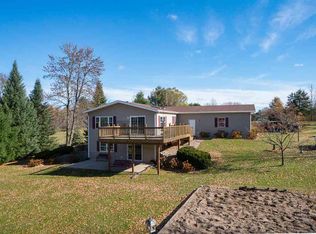 W10742 Upper Lake Dr, Gresham, WI 54128