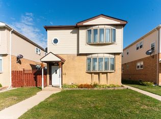 9666 River St #2, Schiller Park, IL 60176
