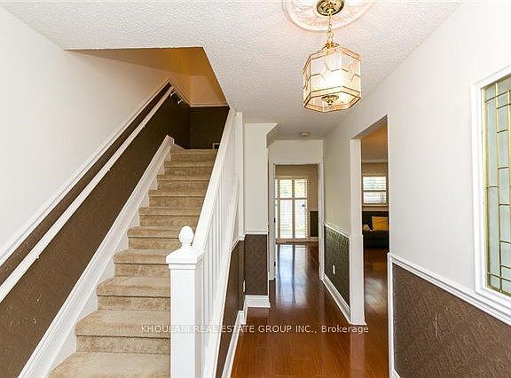3rd image of 1055 Shawnmarr Rd #207