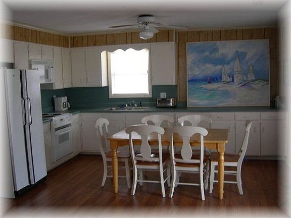 5th image of 1918 N New River Dr