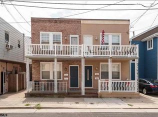 32 S Richards Ave, Ventnor, NJ 08406