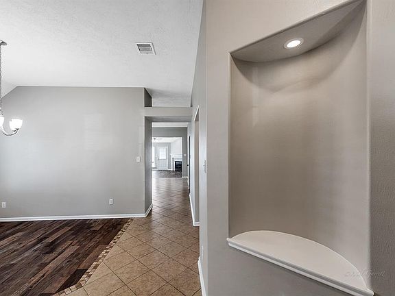 5th image of 11419 Blackstream Ct