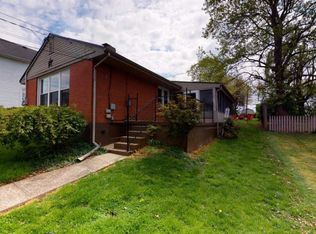 608 1/2 College St, Winchester, KY 40391