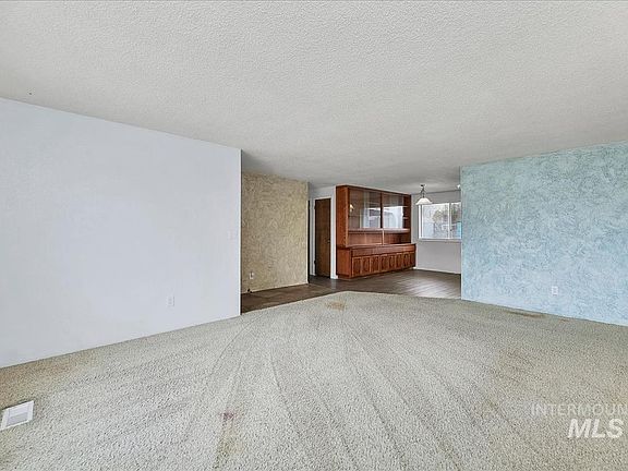 4th image of 1307 Smith Ave