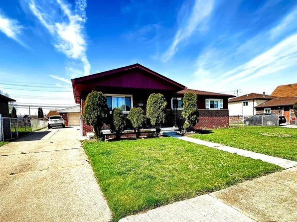 3231 Marie St, Dearborn, MI 48120