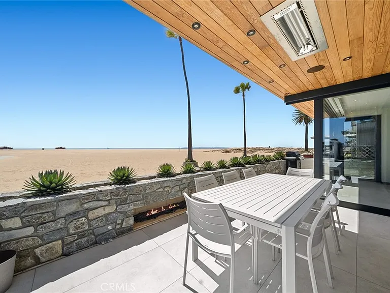 800 W Oceanfront — Photo 7