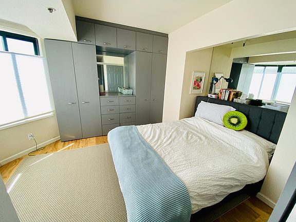 4th image of 601 Van Ness Ave APT 551