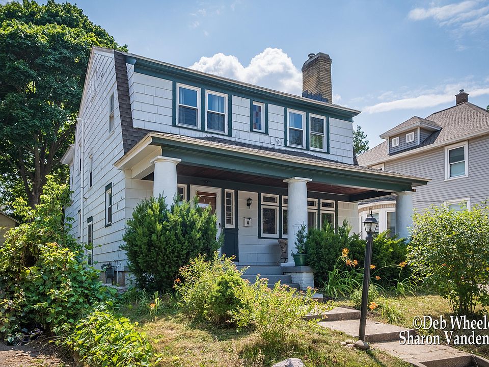 1st image of 1024 Tamarack Ave NW