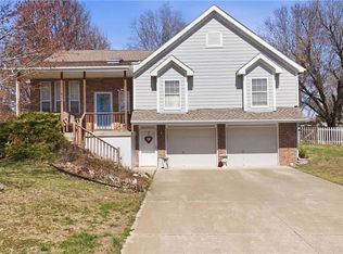 220 SW Seaside Sparrow St, Lees Summit, MO 64082