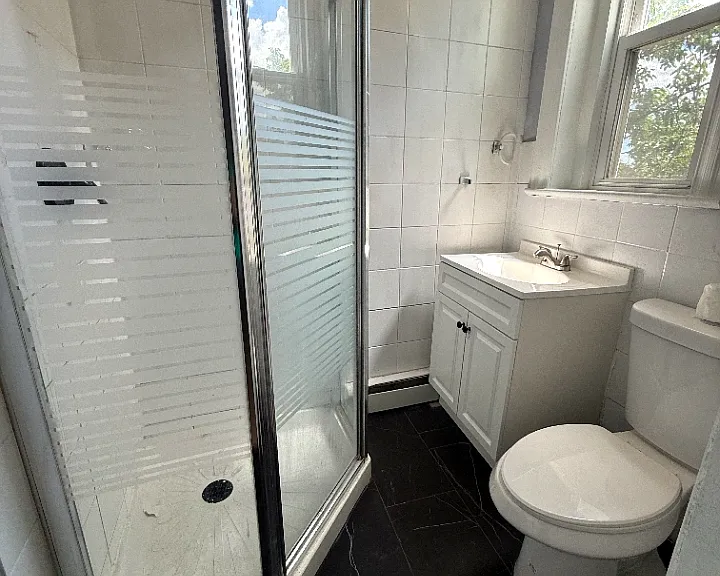 45 Jones St #5L — Photo 7