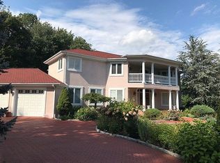 357 Major Potter Rd, Warwick, RI 02886