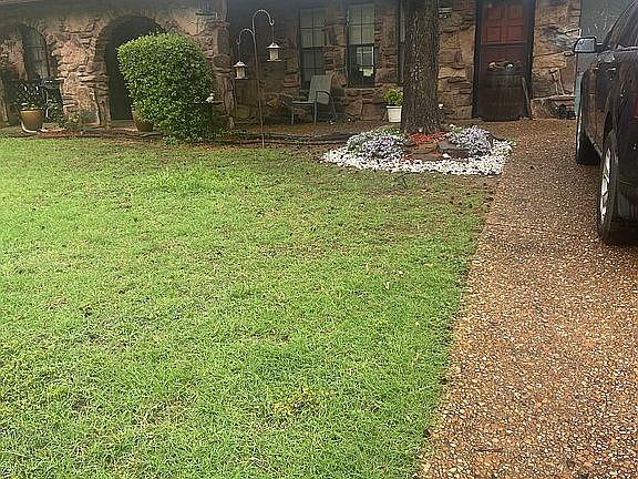 5th image of 1808 Coon Creek Dr