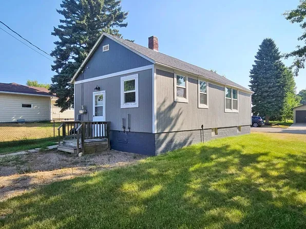 520 2 1/2 Ave SE, Rugby, ND 58368