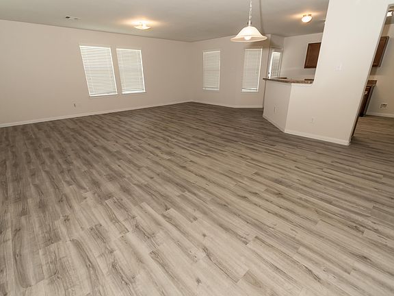 4th image of 14450 Platzer Dr