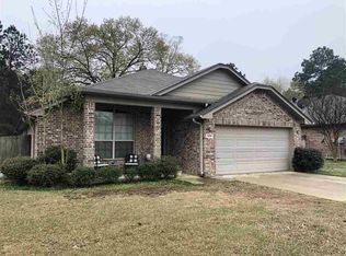 2038 Eden Dr, Longview, TX 75601
