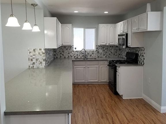 5th image of 1804 Sweeney Ave