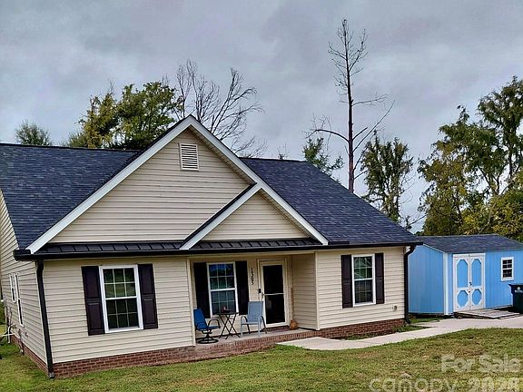 2nd image of 1305 Crawford Rd
