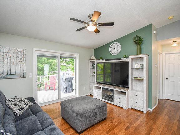 5th image of 201 S Foss Ave