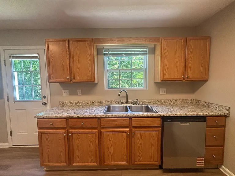 568 Gray Station Rd #6 — Photo 7