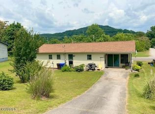 130 Houston Ave, Oak Ridge, TN 37830