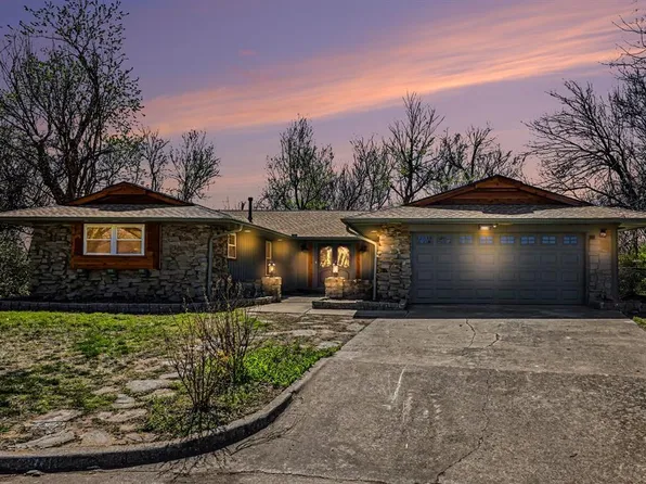 3870 Bristol Dr, Norman, OK 73072