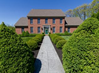 2 Manassas Ct, Mechanicsburg, PA 17050