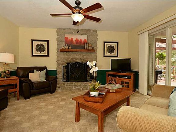 5th image of 238 Saddle Brook Dr