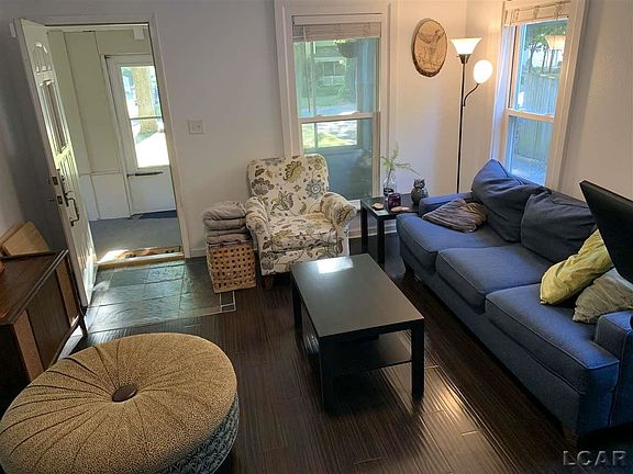 3rd image of 213 N Maiden Ln