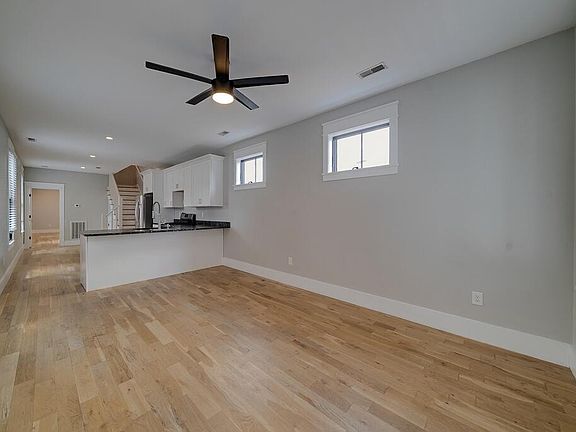 2nd image of 73 Hanover St