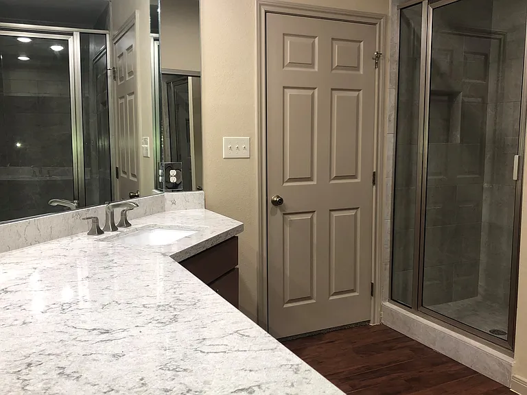 Custom Quartz Countertops in Select Homes