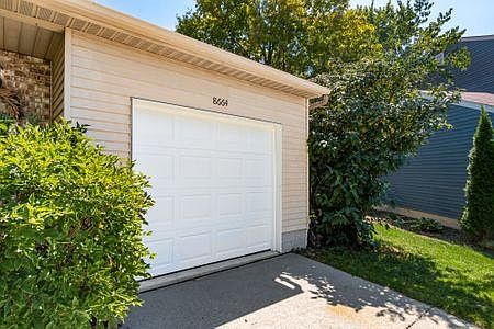 1st image of 8664 Wilmette Ct