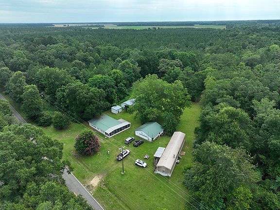 4th image of 3690 Cedar Springs Rd