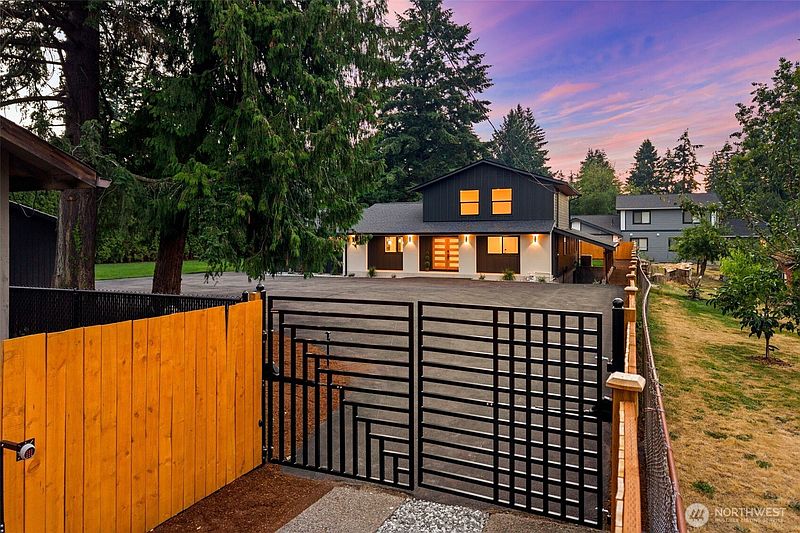 4th image of 840 SW 134th Street