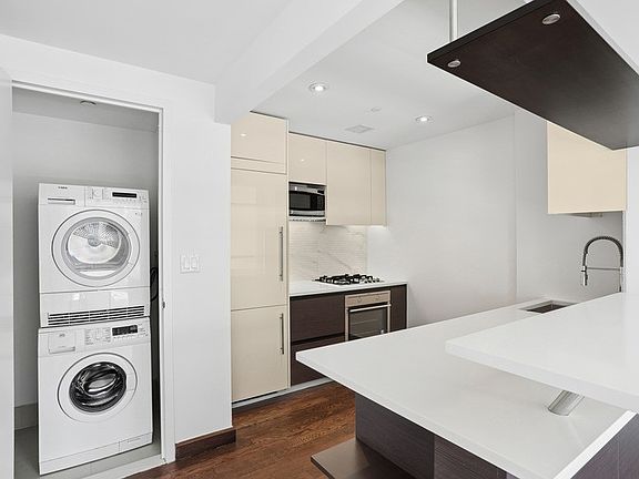 5th image of 138 E 12th St APT 5F