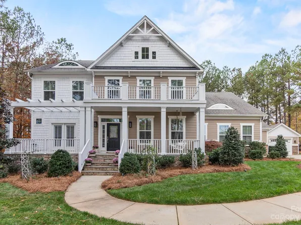 1015 Belle Grove Dr, Waxhaw, NC 28173