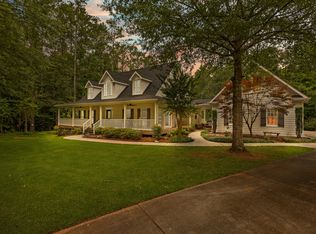 195 Hideaway Dr, Fayetteville, GA
