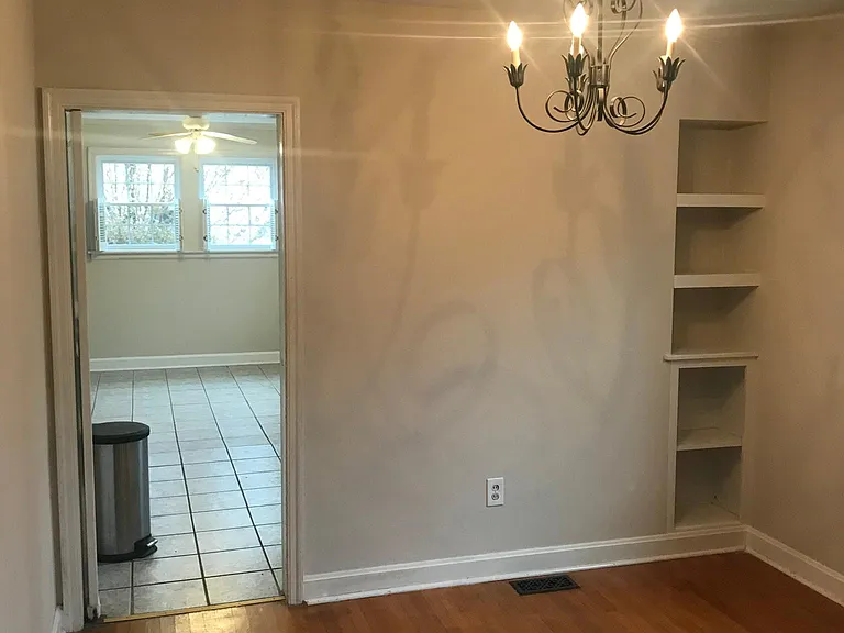 1320 Poplar Ave — Photo 9