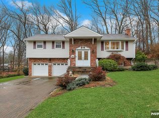 1977 E Glen Ave, Township Of Washington, NJ 07676