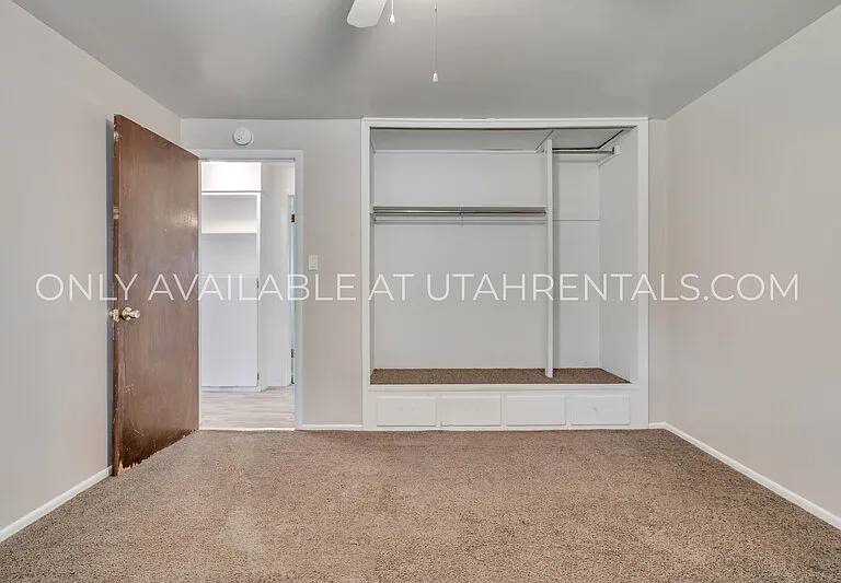 1194 W 300 N — Photo 10