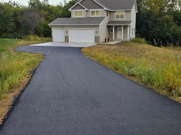 723 Jacko Ct, Hudson, WI 54016