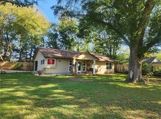 110 E Walker St, Ozark, AR 72949