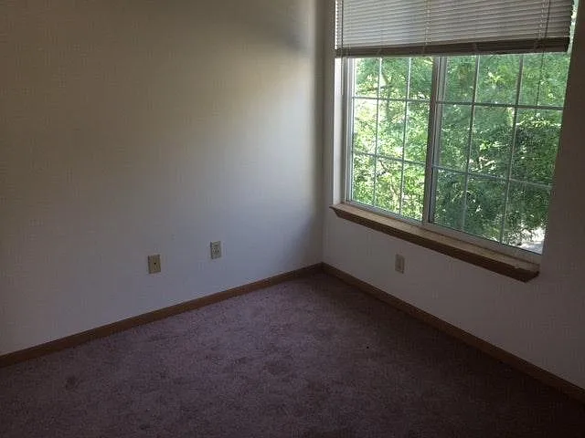 1130 Pittsburg Ave NW — Photo 6