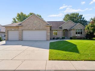 3191 Jaguar Ln, Green Bay, WI 54313