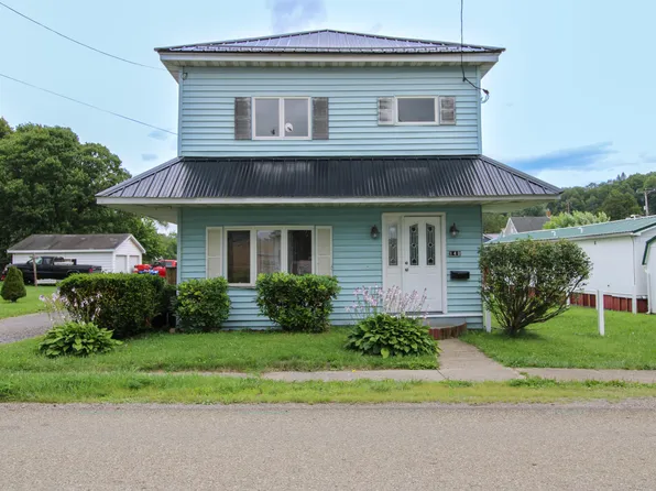 140 S 10th St, Reynoldsville, PA 15851