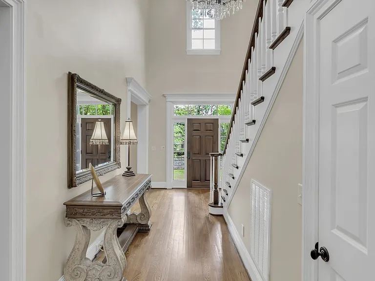 3205 Woodlawn Dr — Photo 5