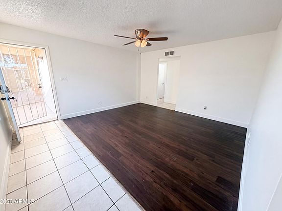 3rd image of 1251 E GROVE Circle